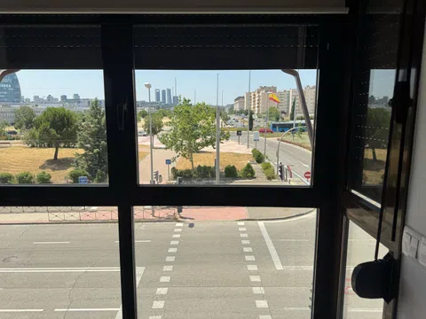 Piso en calle de Valcarlos, 28