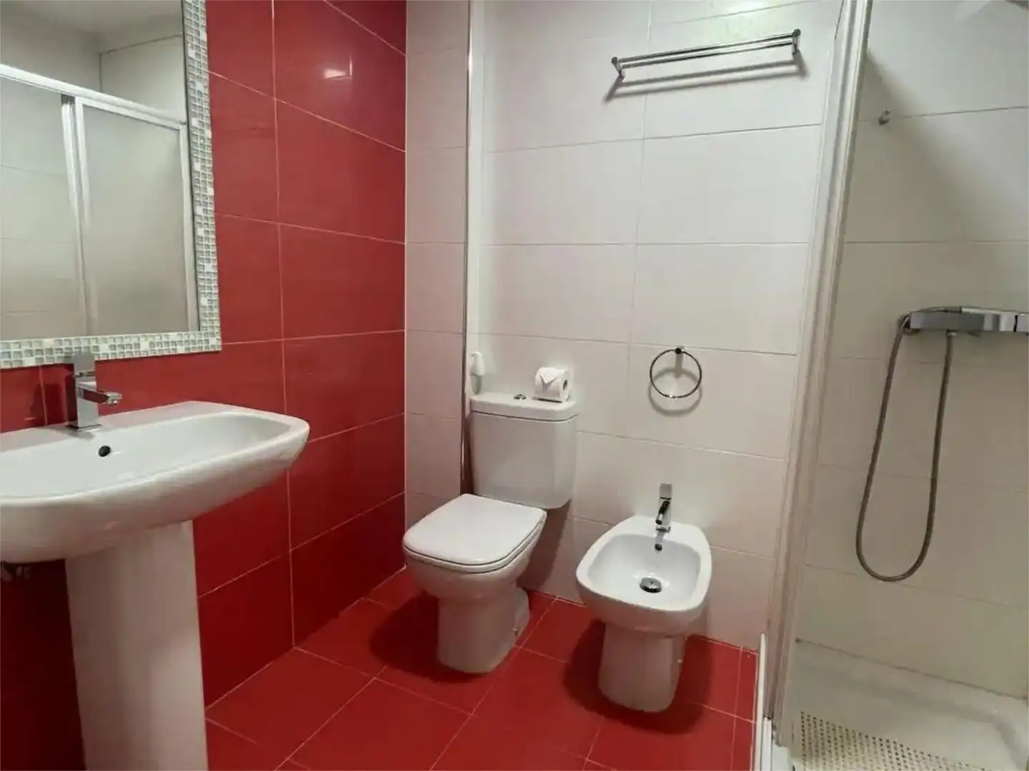 Piso en  Calle Reyes Católicos 22 - Foto 2