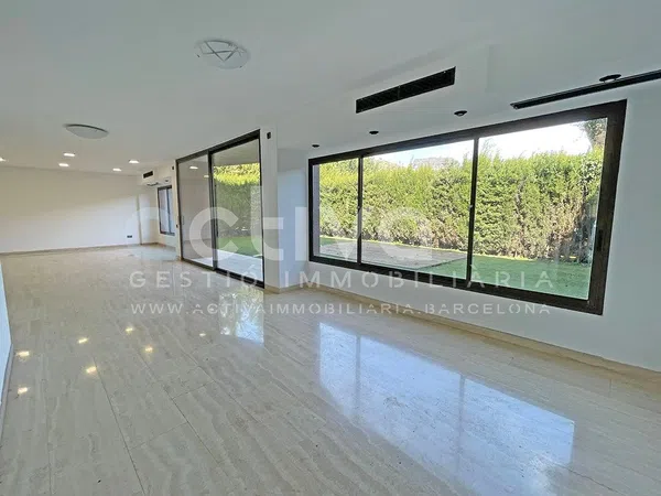 Chalet pareado en La Miranda - Ciutat Diagonal - Foto 4