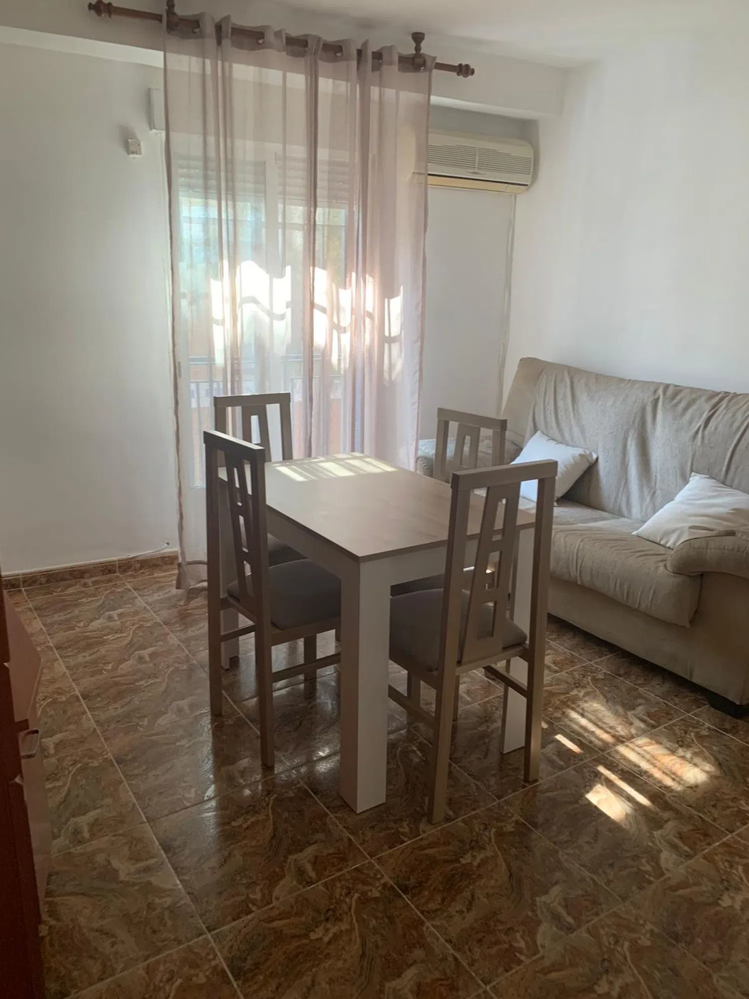 Piso en calle Luis Ponce de León, 1 - Foto 2