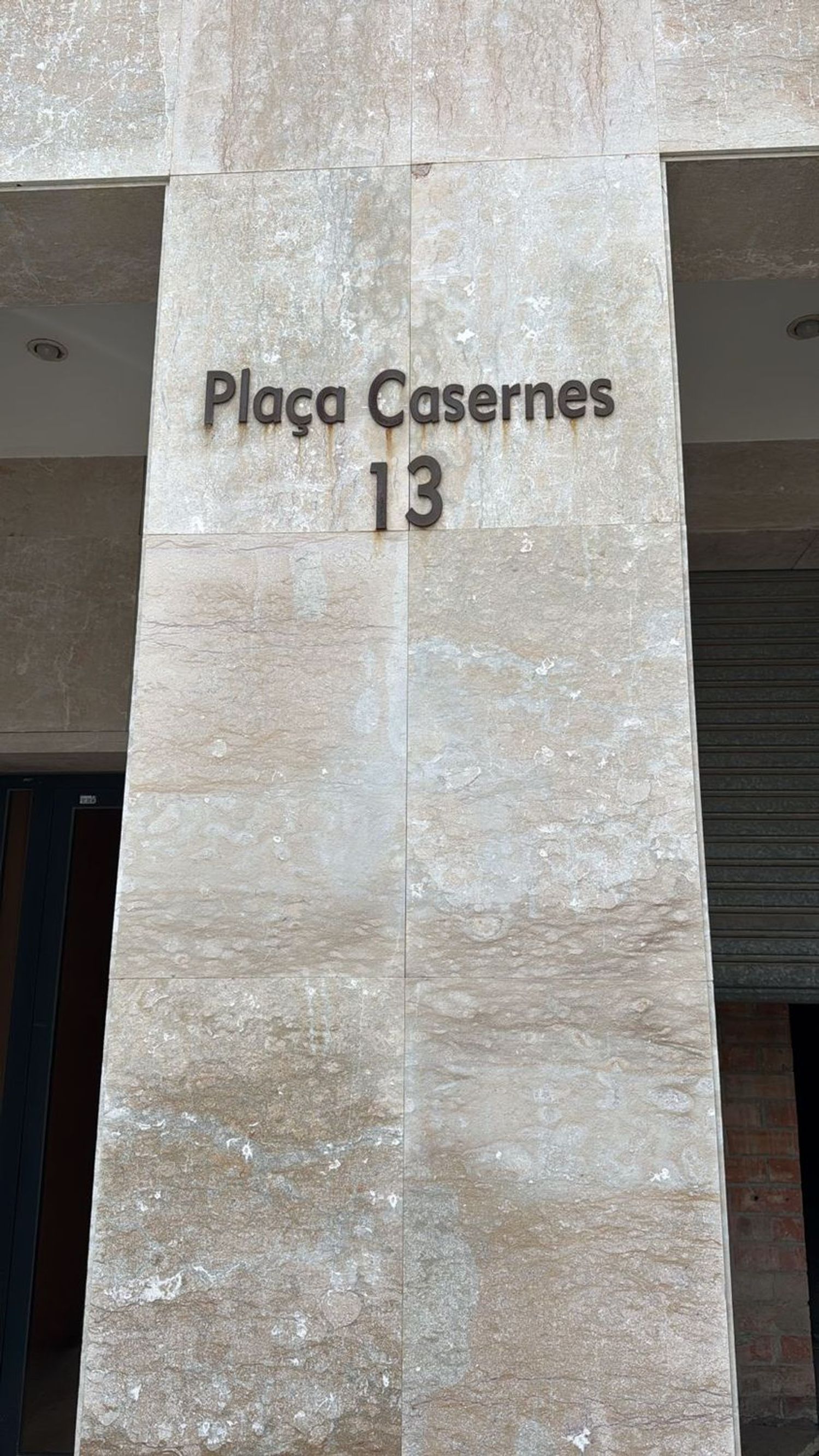 Piso en plaza de les Casernes, 14 , 16 - Foto 1