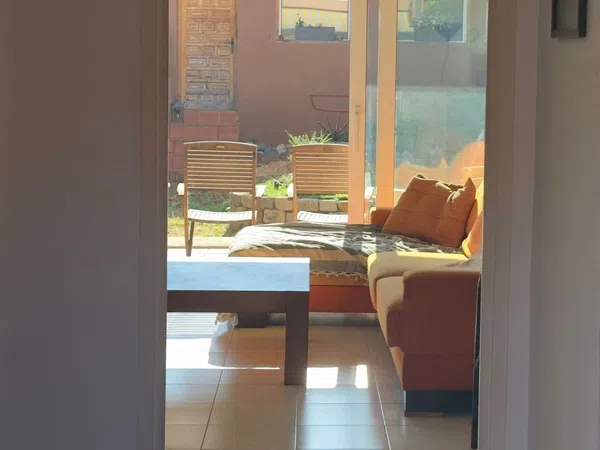 Chalet adosado en calle d'Enric Granados, 126 - Foto 4