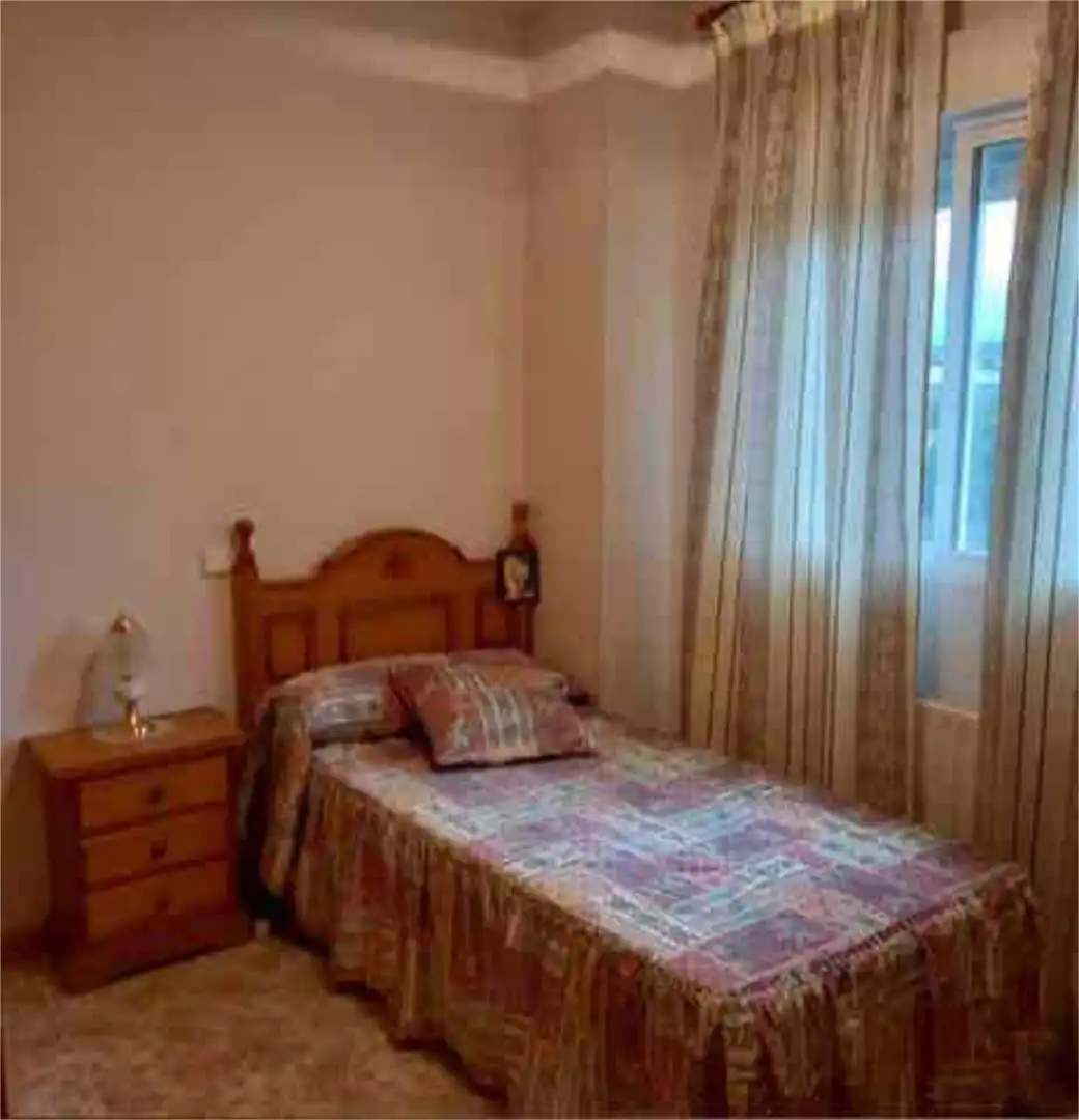 Casa adosada en Urbanización Lazarillo de Tormes - Foto 3