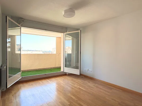 Piso en calle de Valcarlos, 35