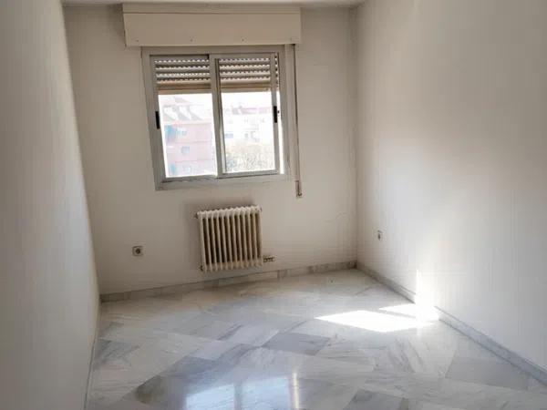 Piso en Plaza María Angustias Giménez, 1 - Foto 4