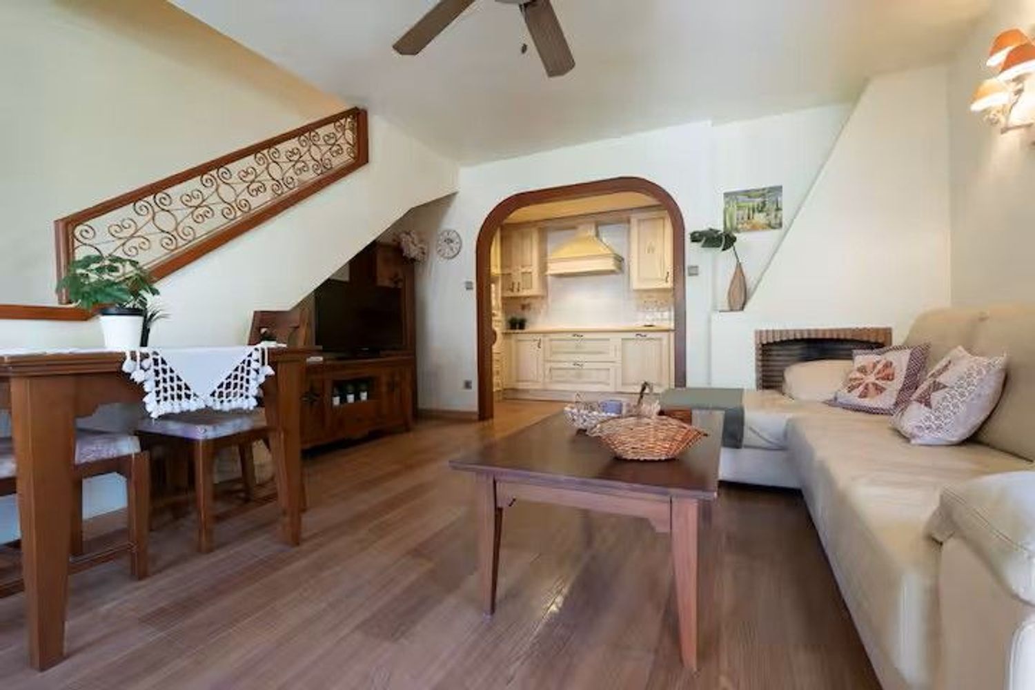 Chalet adosado en Avenida Santiago Bernabéu, 46, Calas de Santa Pola este, Calas de Santa Pola este - Foto 3