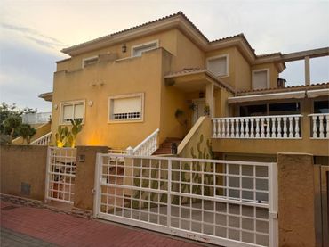 Chalet en Residencial Santa Ana - Foto 1