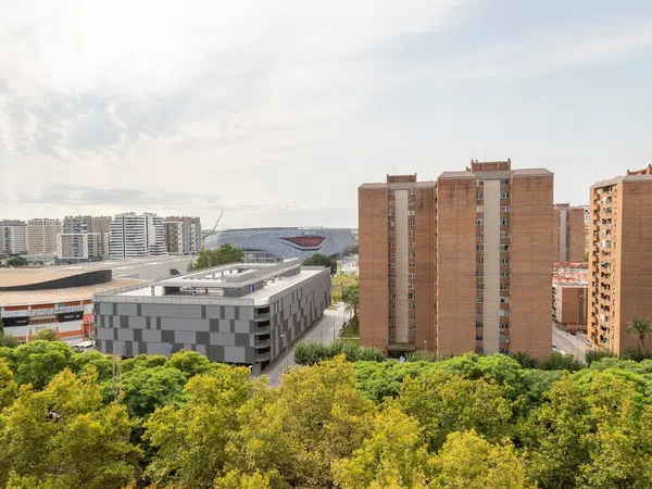 Piso en Hermanos Maristas, 9