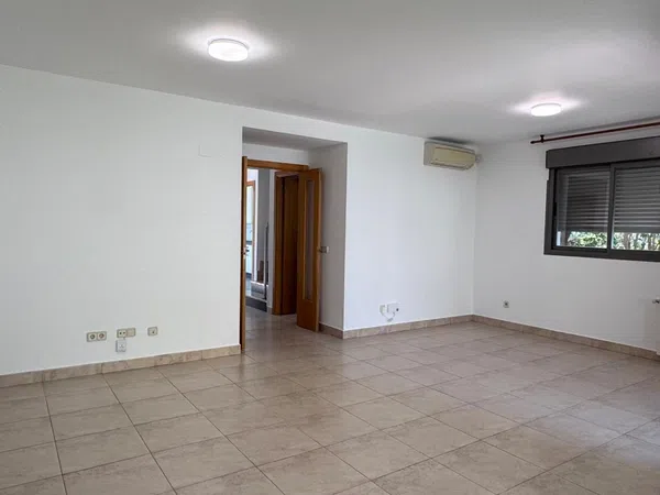 Chalet pareado en Calle Juan José Millas, Rivas Futura - Foto 9