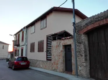 Casa adosada en  Calle Iglesia 15 - Foto 1
