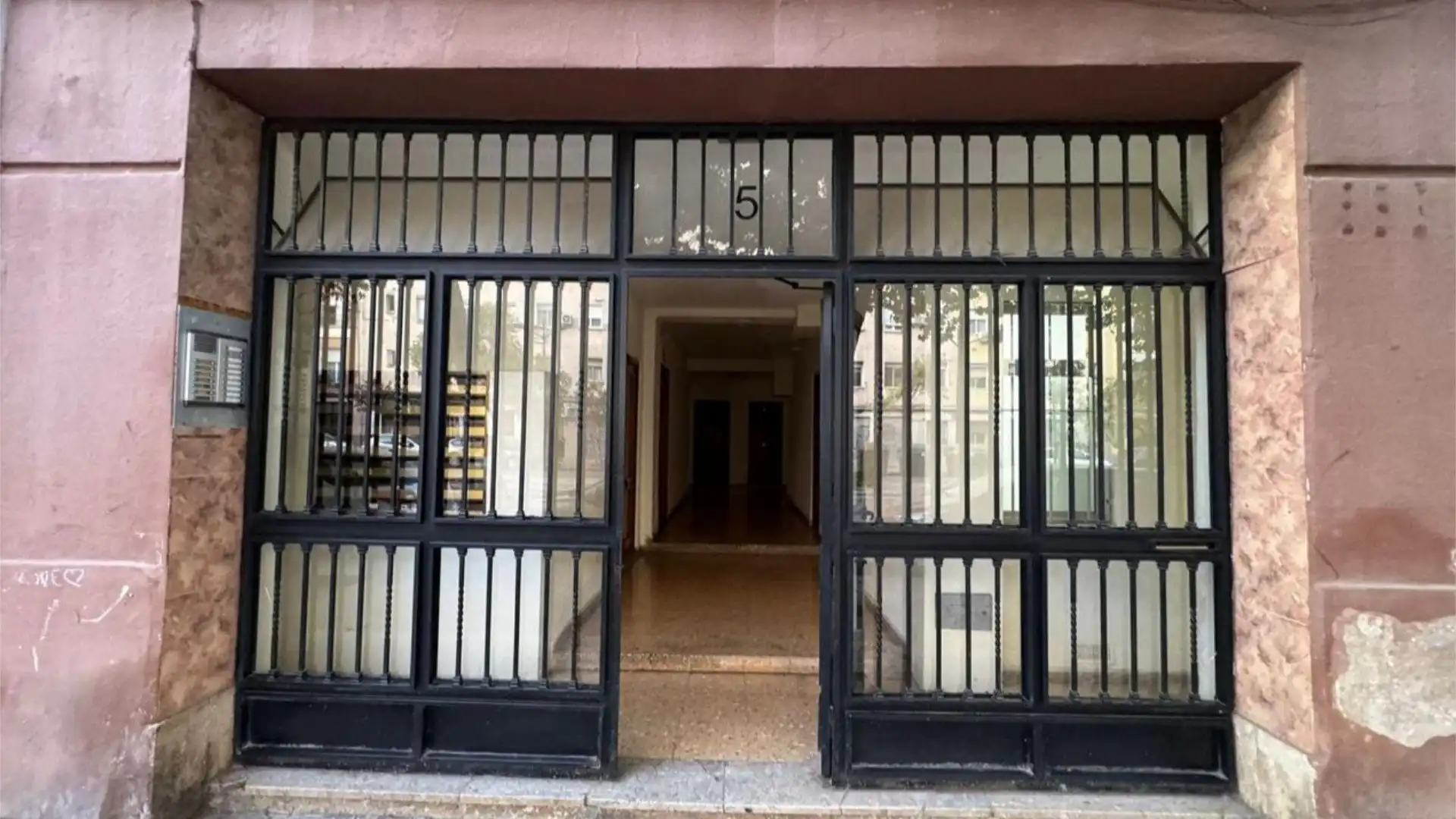 Piso en  Carrer de Yecla 25 - Foto 16