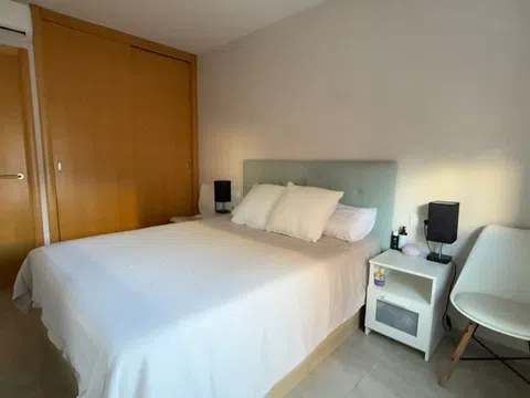 Piso en Reyes Católicos, 23