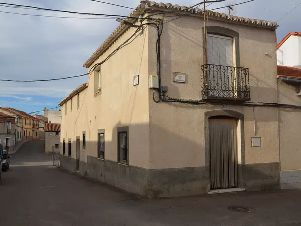 Chalet pareado en Calle Vara del Rey, 1 bis - Foto 1
