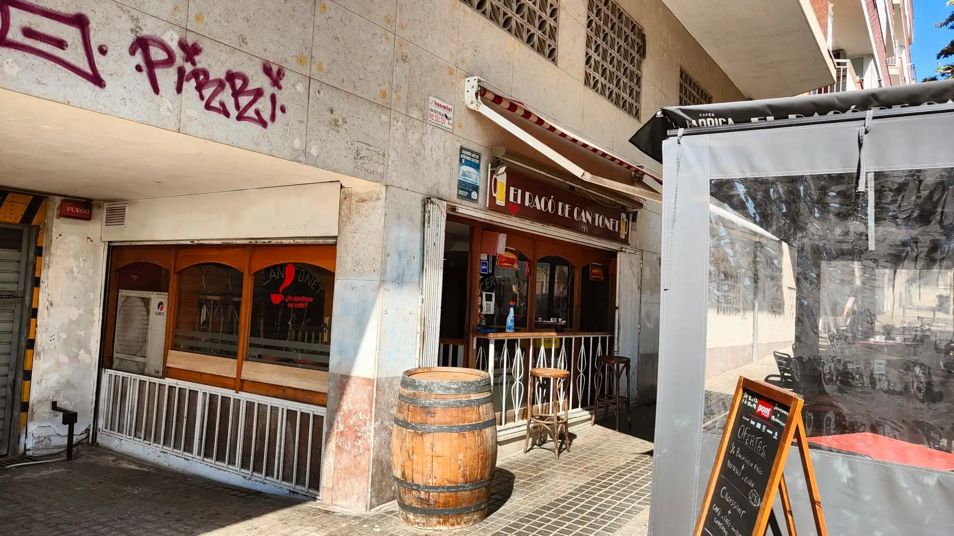 Local comercial en  Carrer de Molí de la Torre 55 - Foto 2