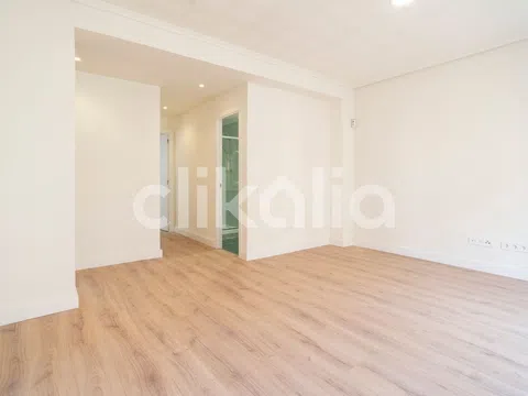 Piso en calle de la Serra d'Agullent - Foto 8