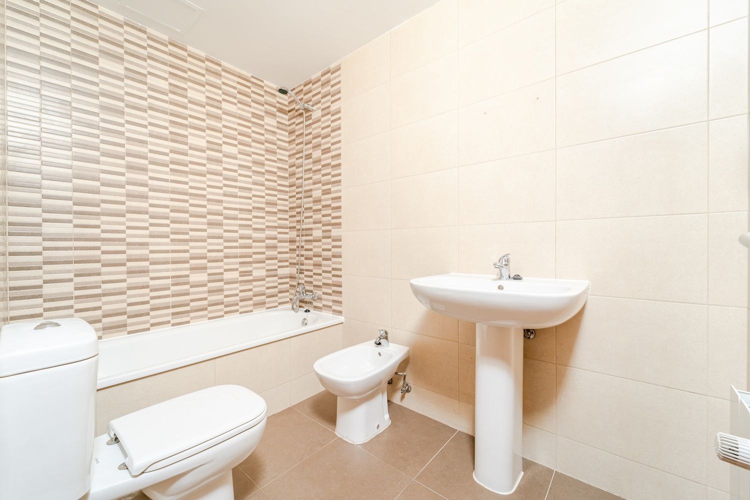 Piso en calle de Lina Odena - Foto 4