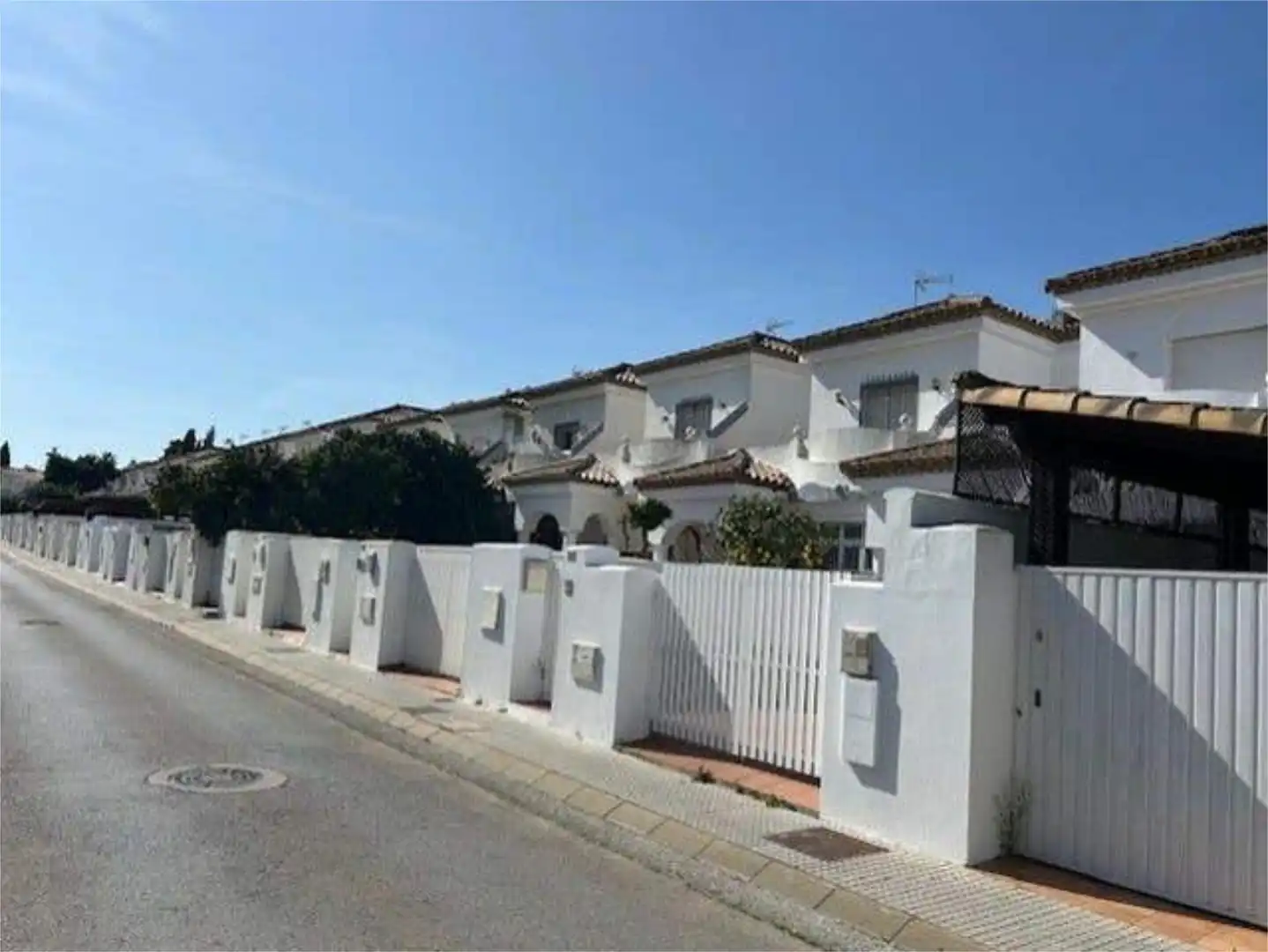 Casa adosada en OCASIÓN CAMPITO II  CHICLANA - Foto 1