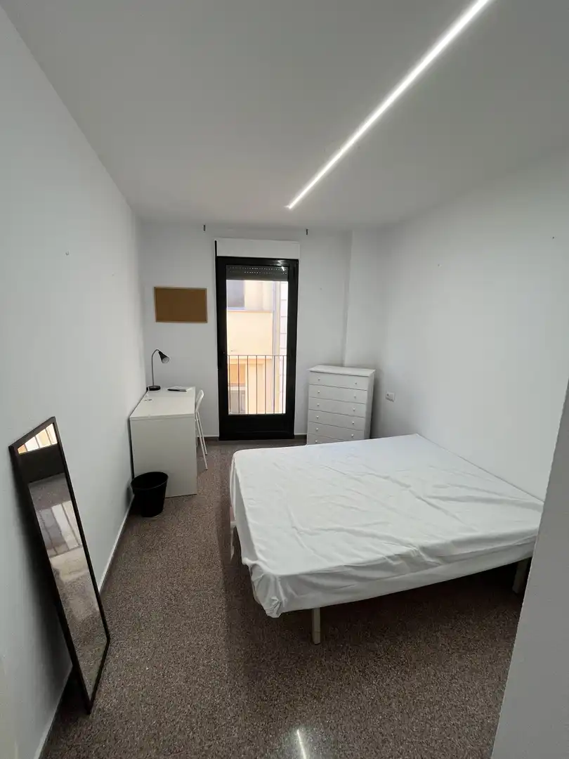 Piso en  Carrer Sant Blai 8 - Foto 4