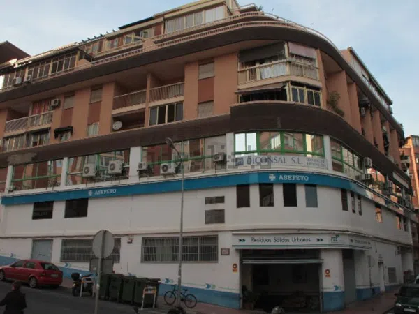 Alquiler de oficina en Calle de la Nucia, 4 - Foto 2
