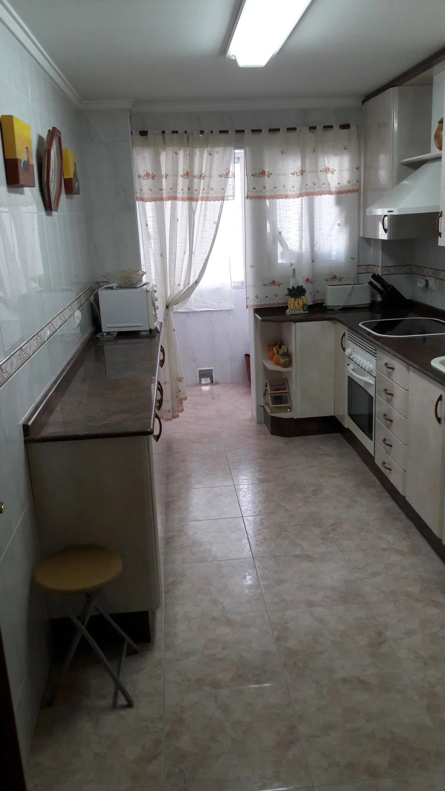 Piso en calle de Jerónima Galés, 51 - Foto 4