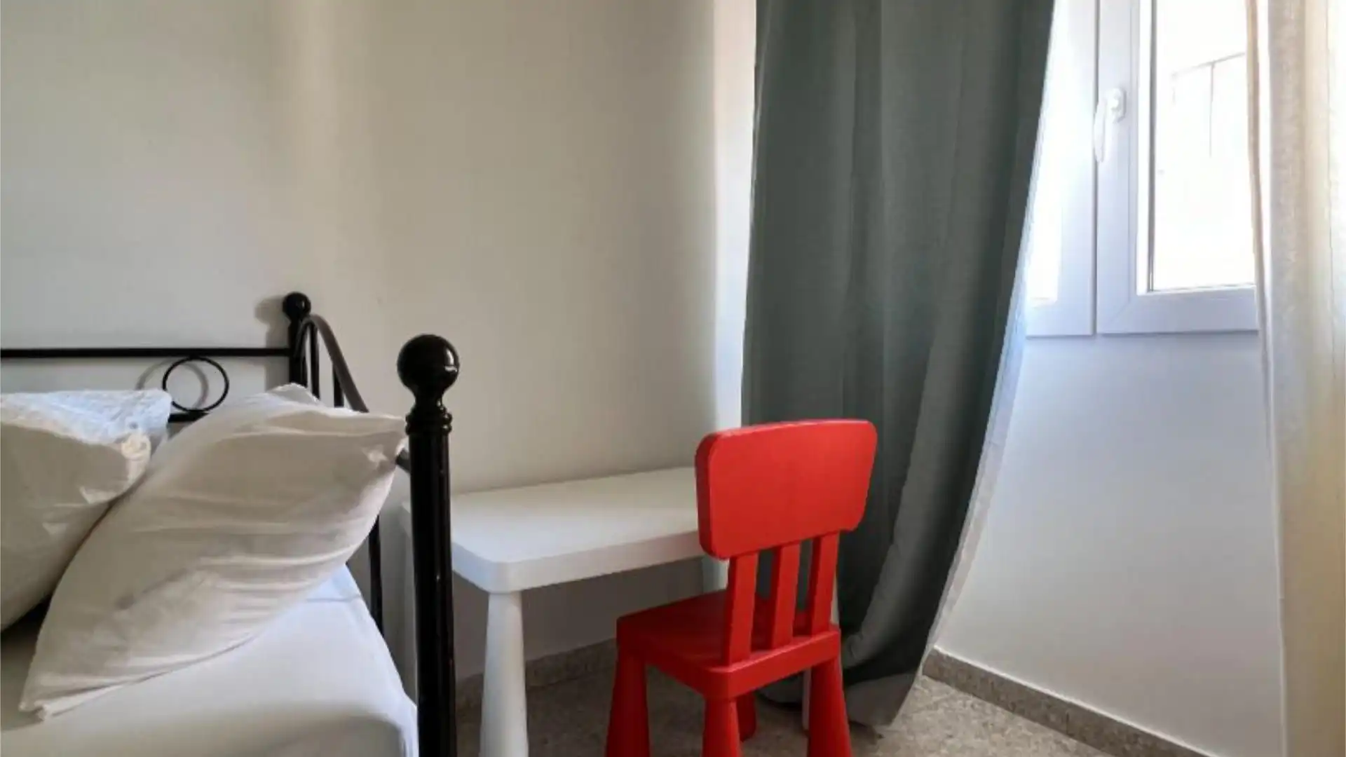 Piso en  Carrer del Metge Joan Garcés 41 - Foto 2