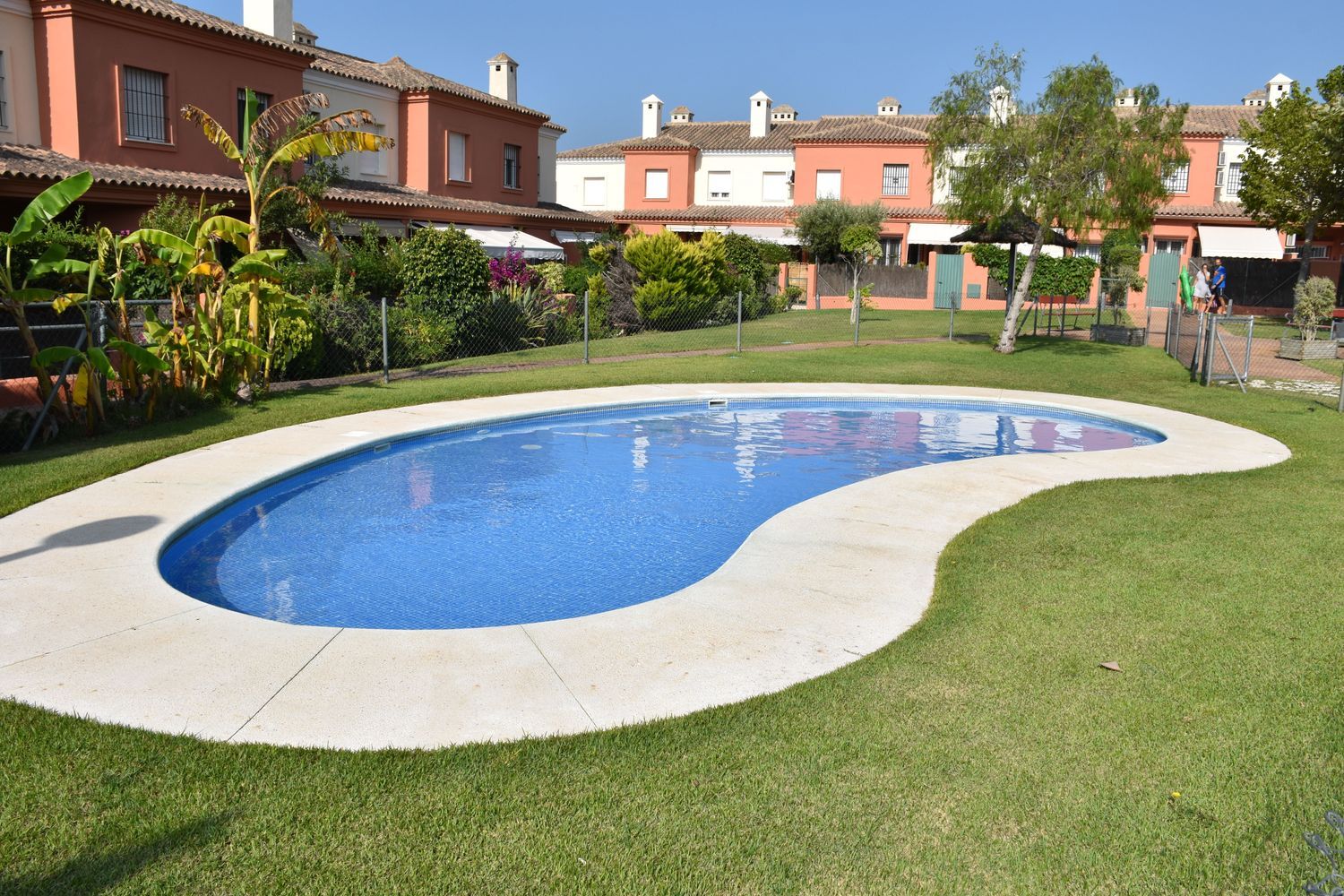 Chalet adosado en El Águila - Foto 2