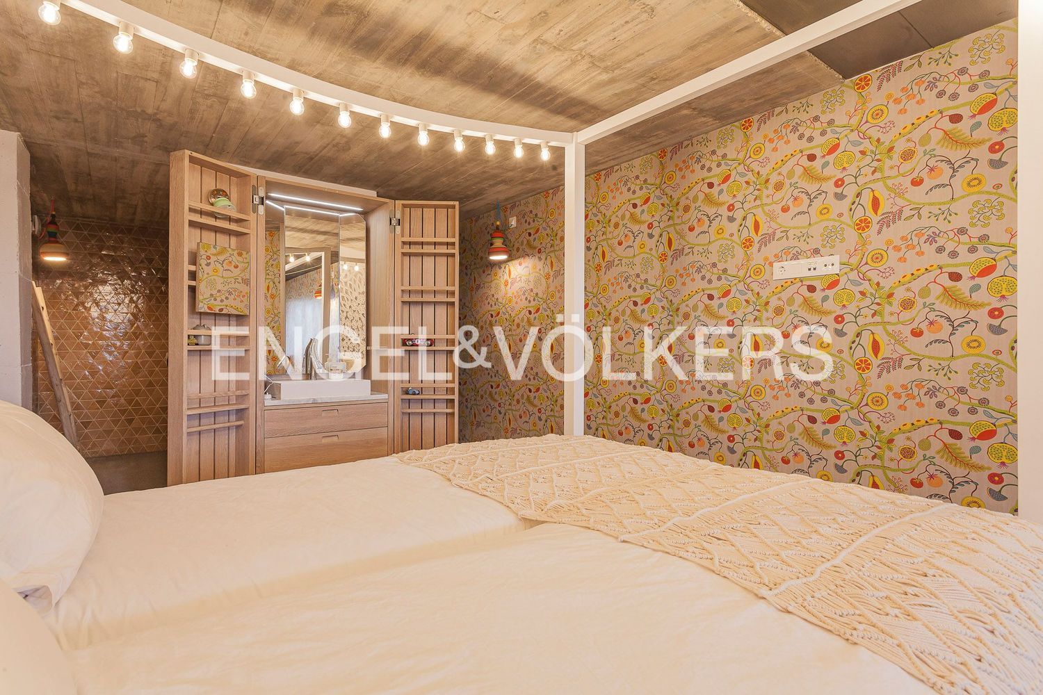 Chalet adosado en Calle de Josep Serrano - Foto 60