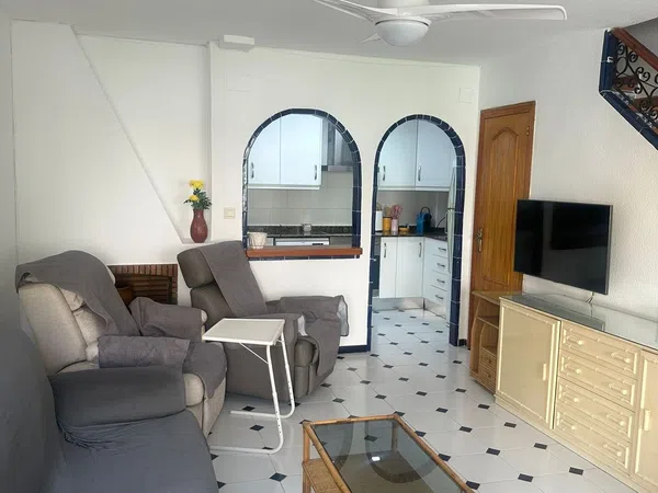 Chalet adosado en Avenida Santiago Bernabéu, 78 - Foto 2