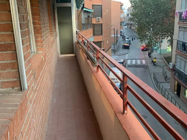 Piso en calle Villalcampo, 25