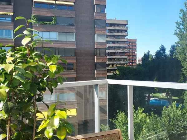 Piso en calle de las Islas de Cabo Verde, 86