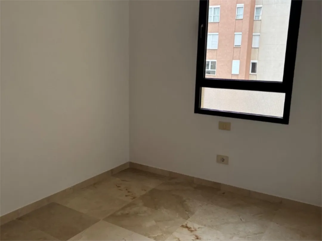 Piso en  Avenida Pintor Felo Monzón 34 - Foto 11