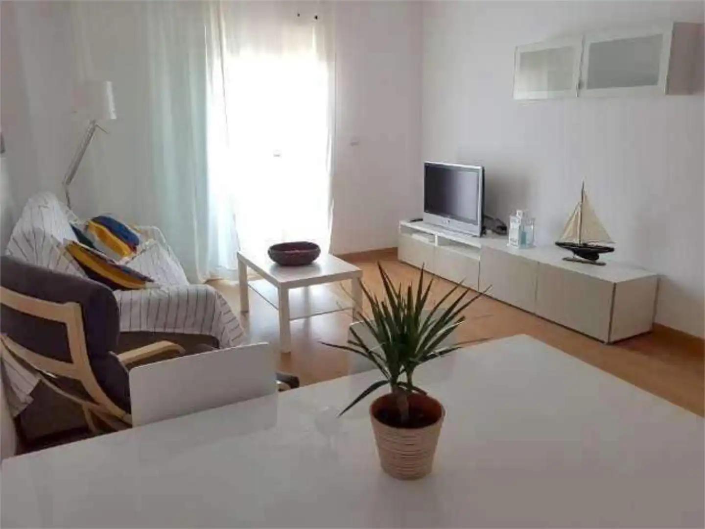 Piso en Residencial La Isla - Foto 2
