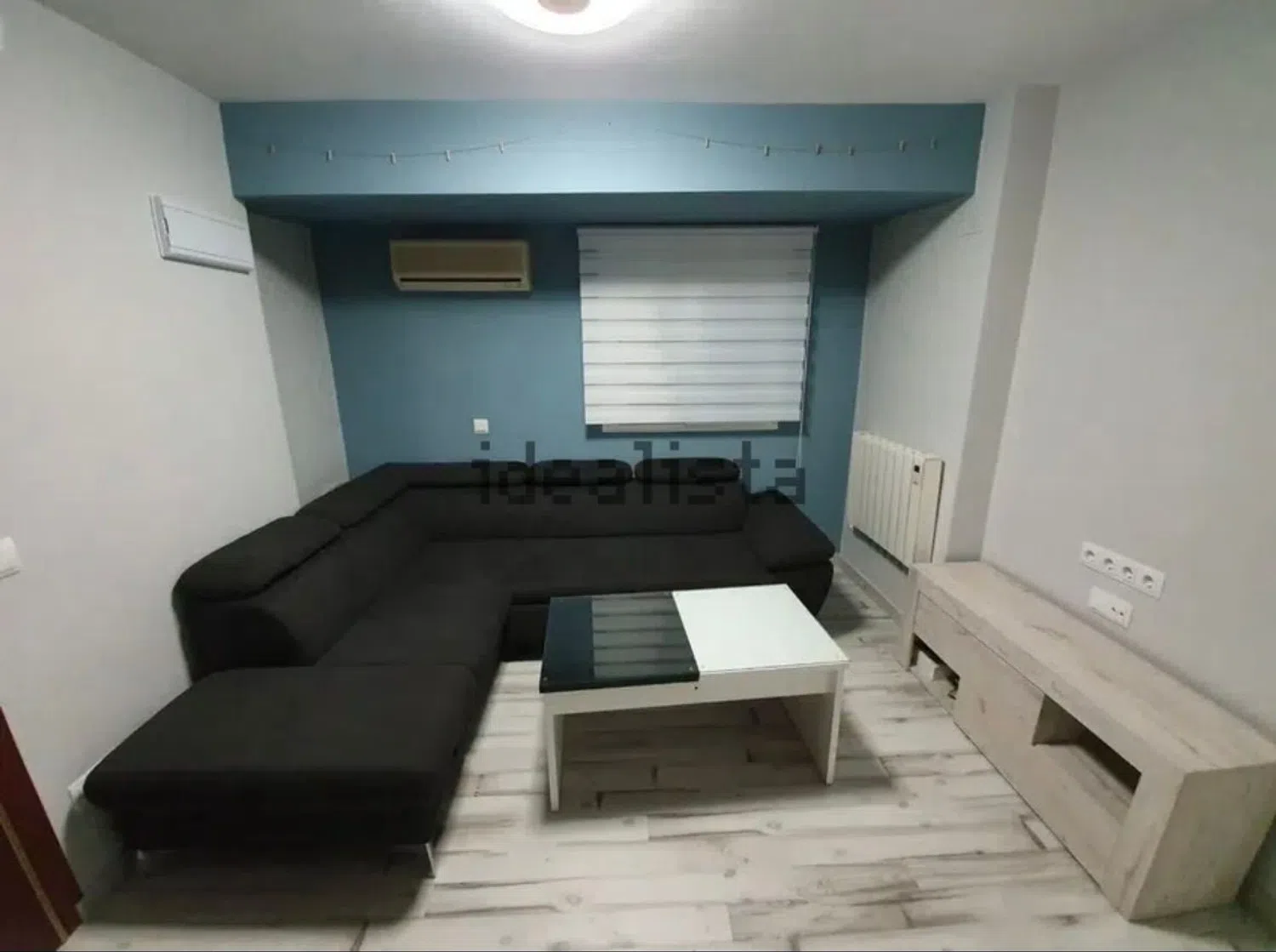 Piso en calle Carolina Coronado, 37 - Foto 1