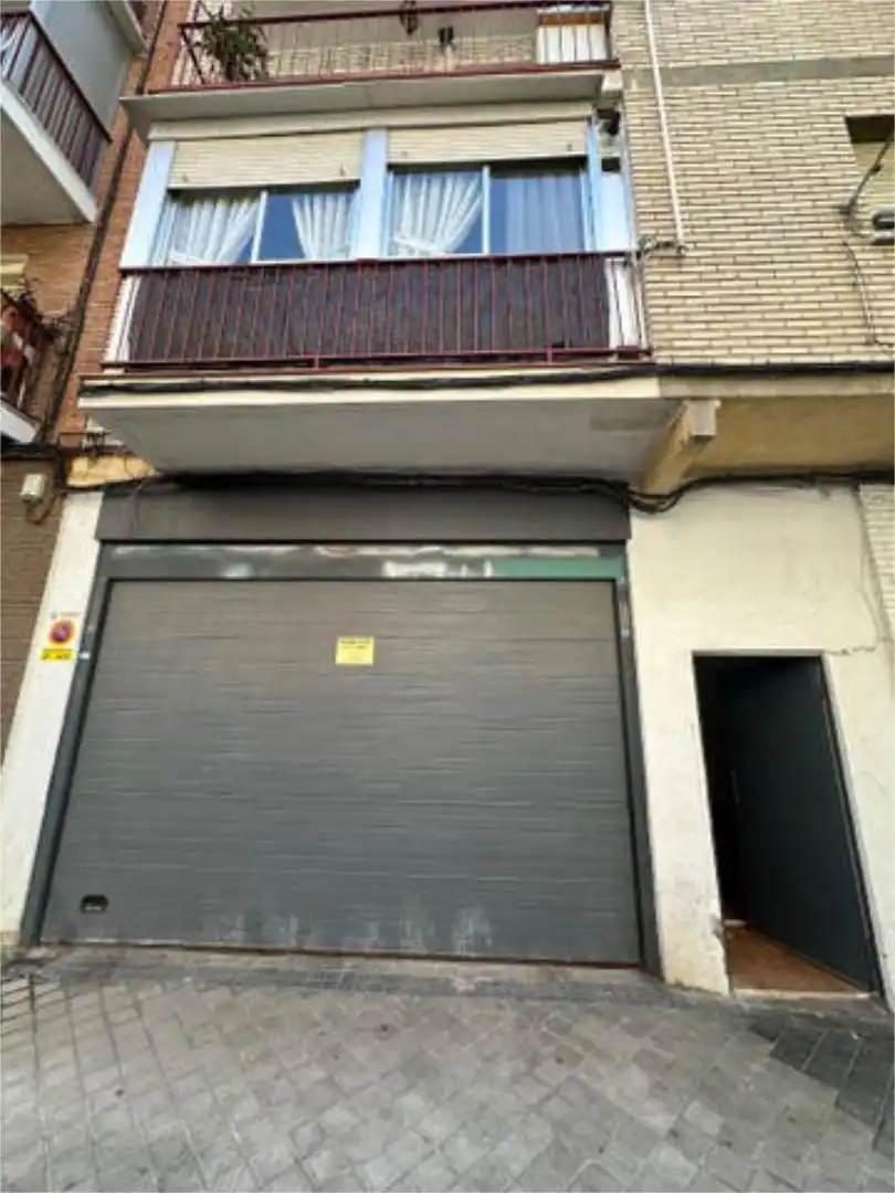 Local comercial en Centro - Foto 1