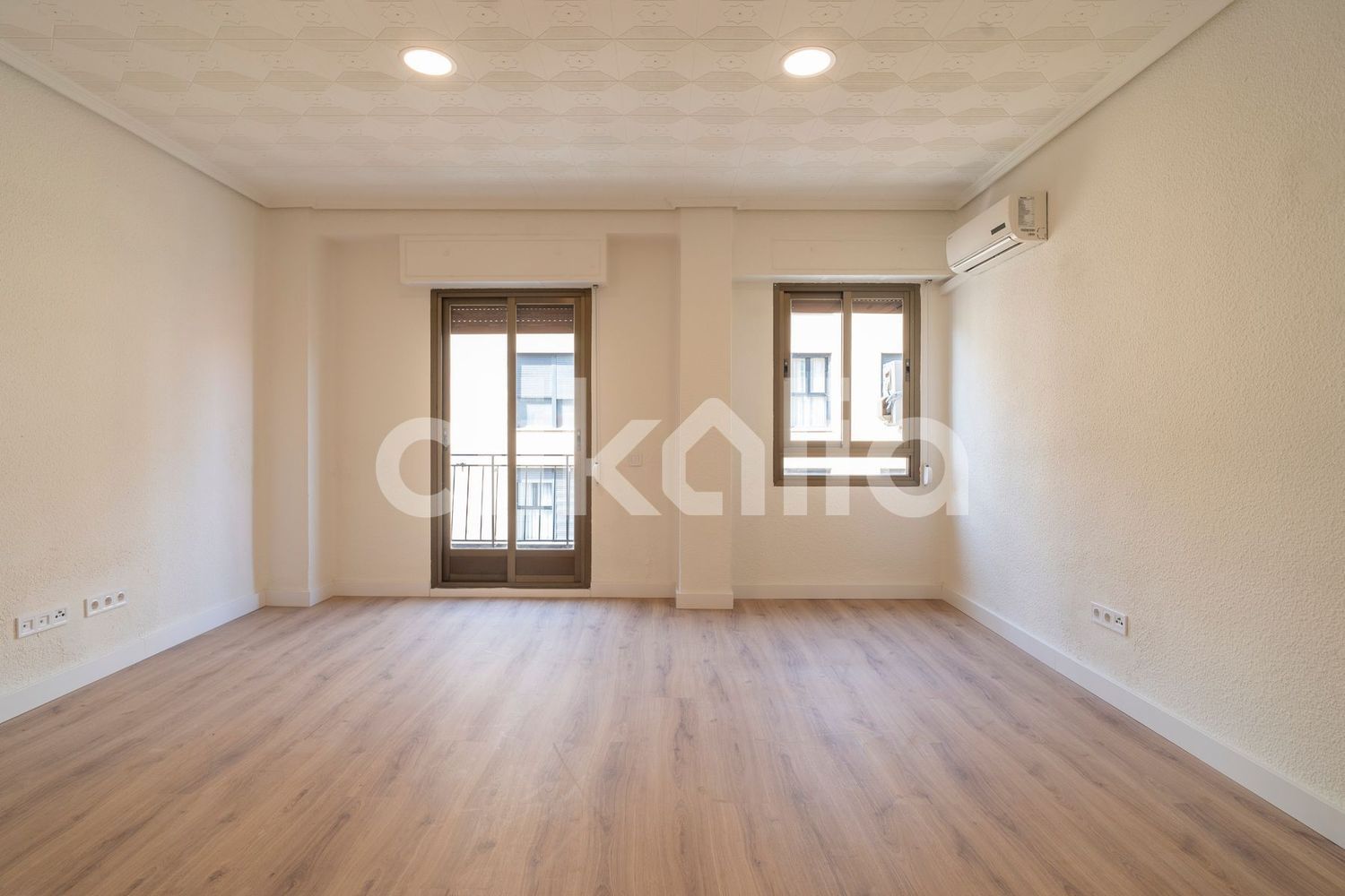 Piso en calle de la Serra d'Agullent - Foto 2