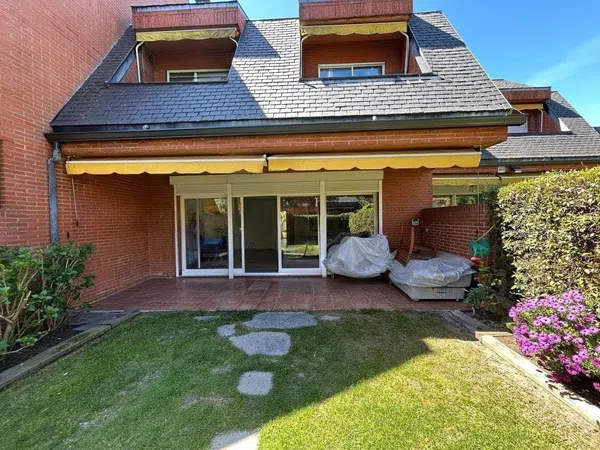 Chalet adosado en Barrio El Caño - Maracaibo - Foto 1