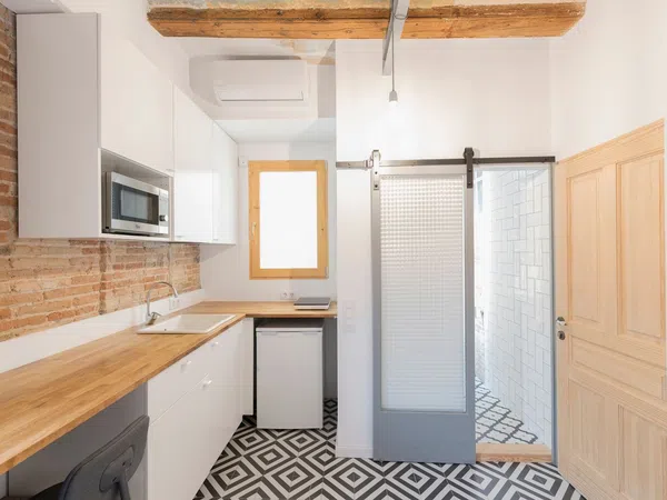 Estudio en calle de la Reina Amàlia, 27 - Foto 3