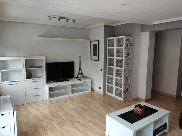 Piso en calle Virgen del Camino, 17