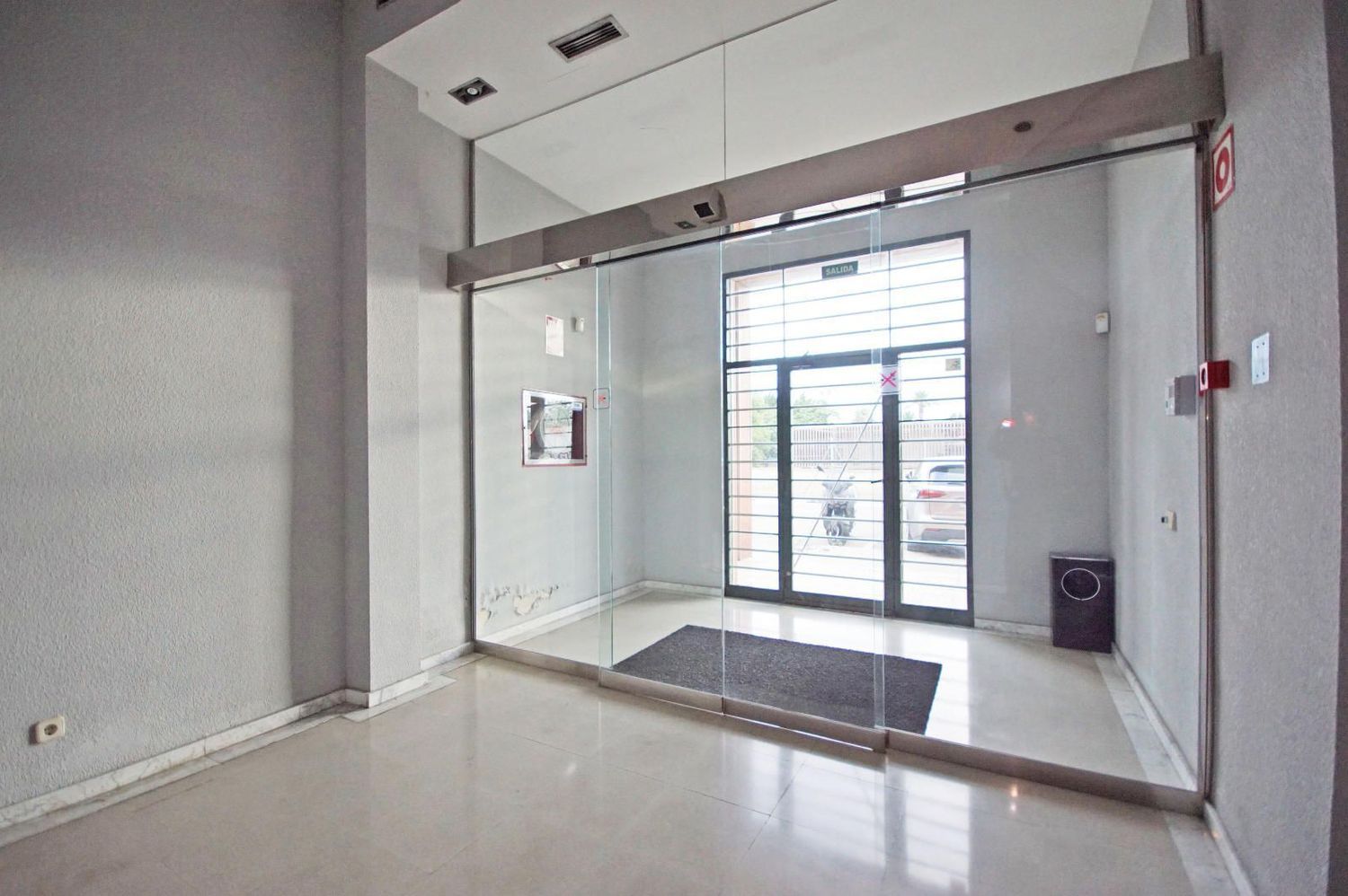 Nave en Calle Arquímedes - Foto 45