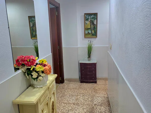 Piso en Calle del Doctor Bergez, 74, Carolinas Altas - Foto 2