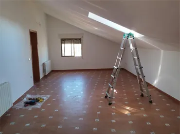 Casa adosada en urbanización la veleta - Foto 4