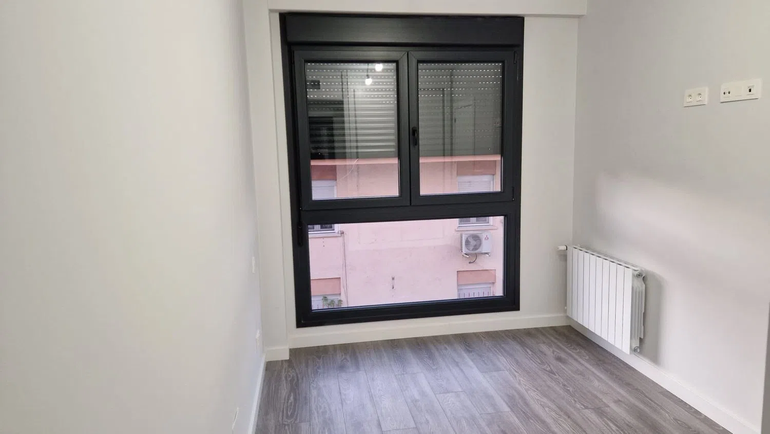 Piso en La Alhóndiga - Foto 2