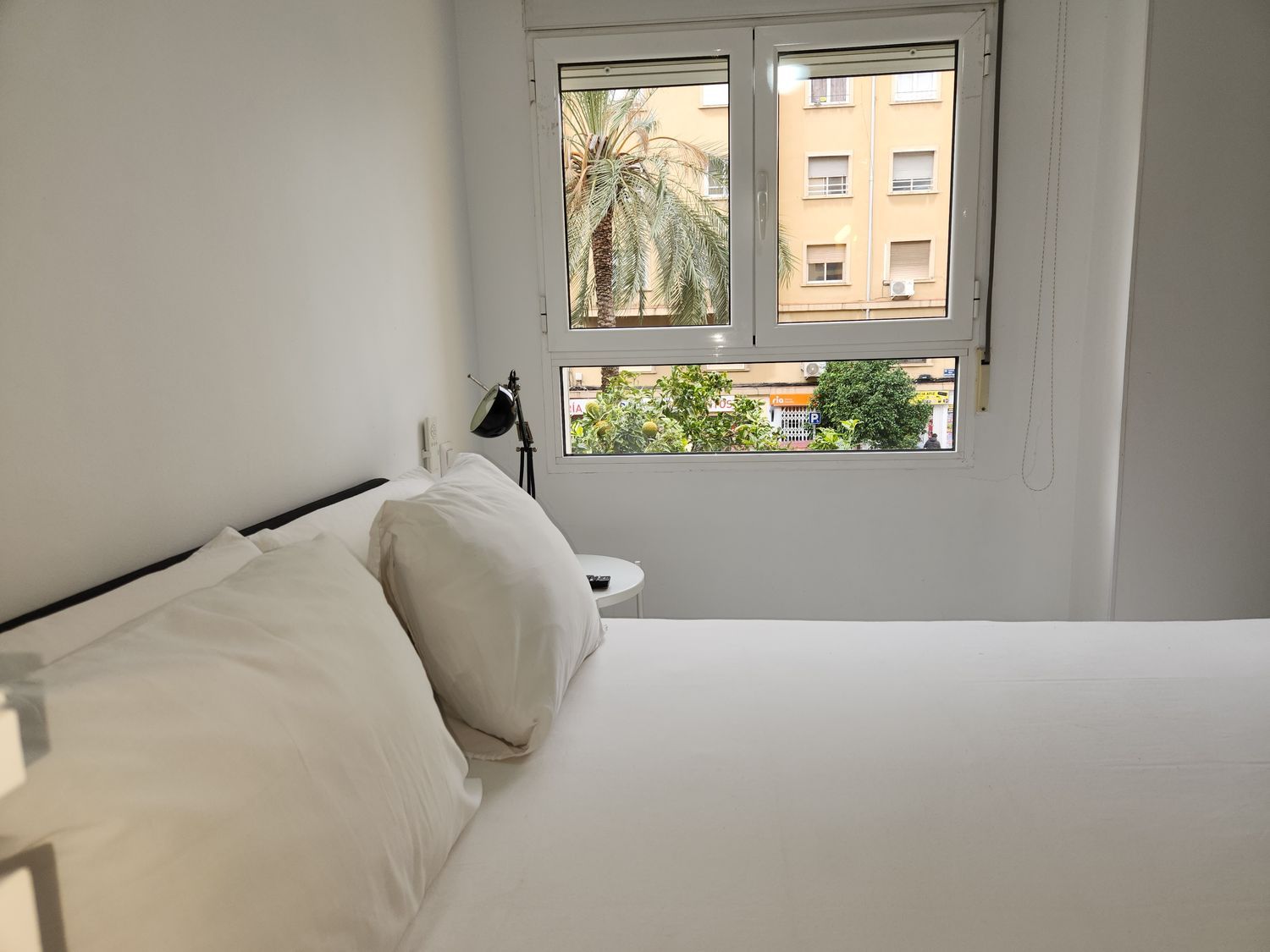 Estudio en calle dels Sants Just i Pastor, 49 - Foto 1