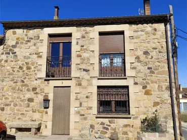 Casa adosada en  Calle Paulino Ramón 7 - Foto 1
