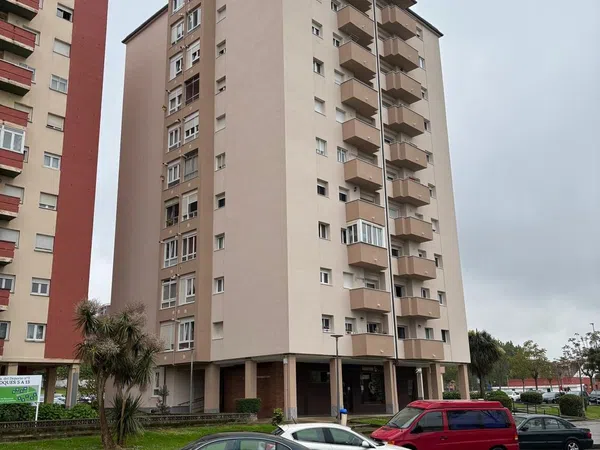 Piso en avenida Grupo María Blanchard, 6 - Foto 1