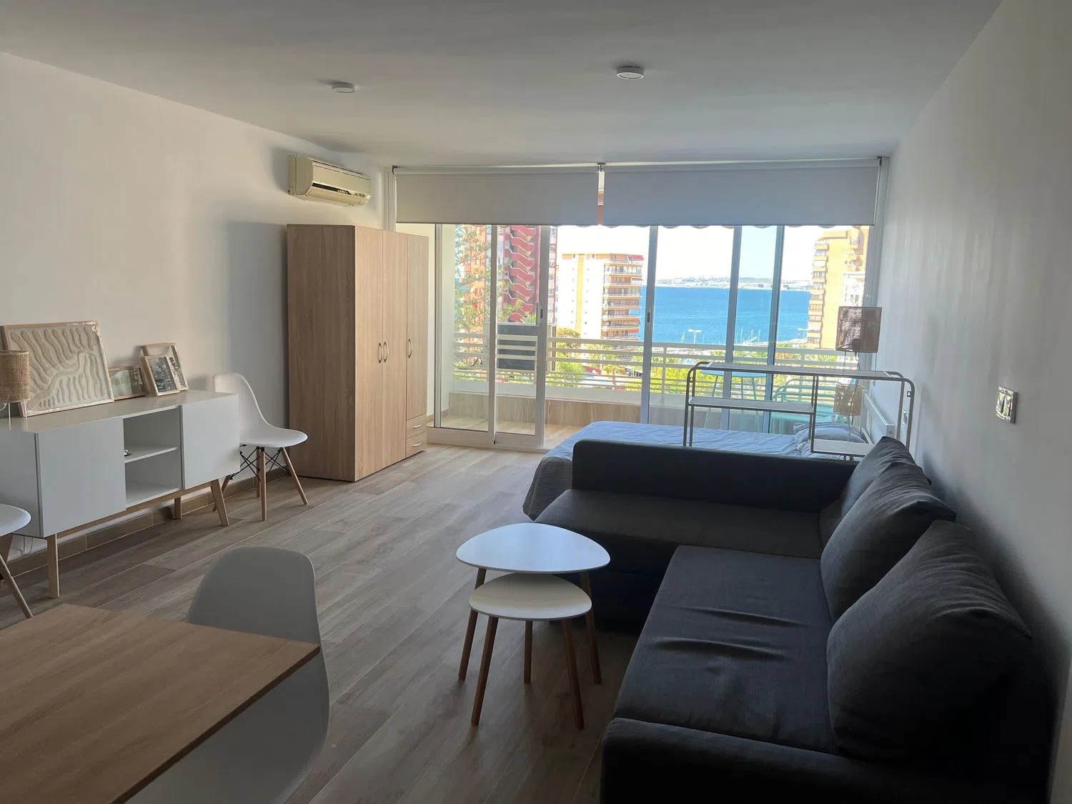 Estudio en calle de la Nasa, 5 - Foto 1