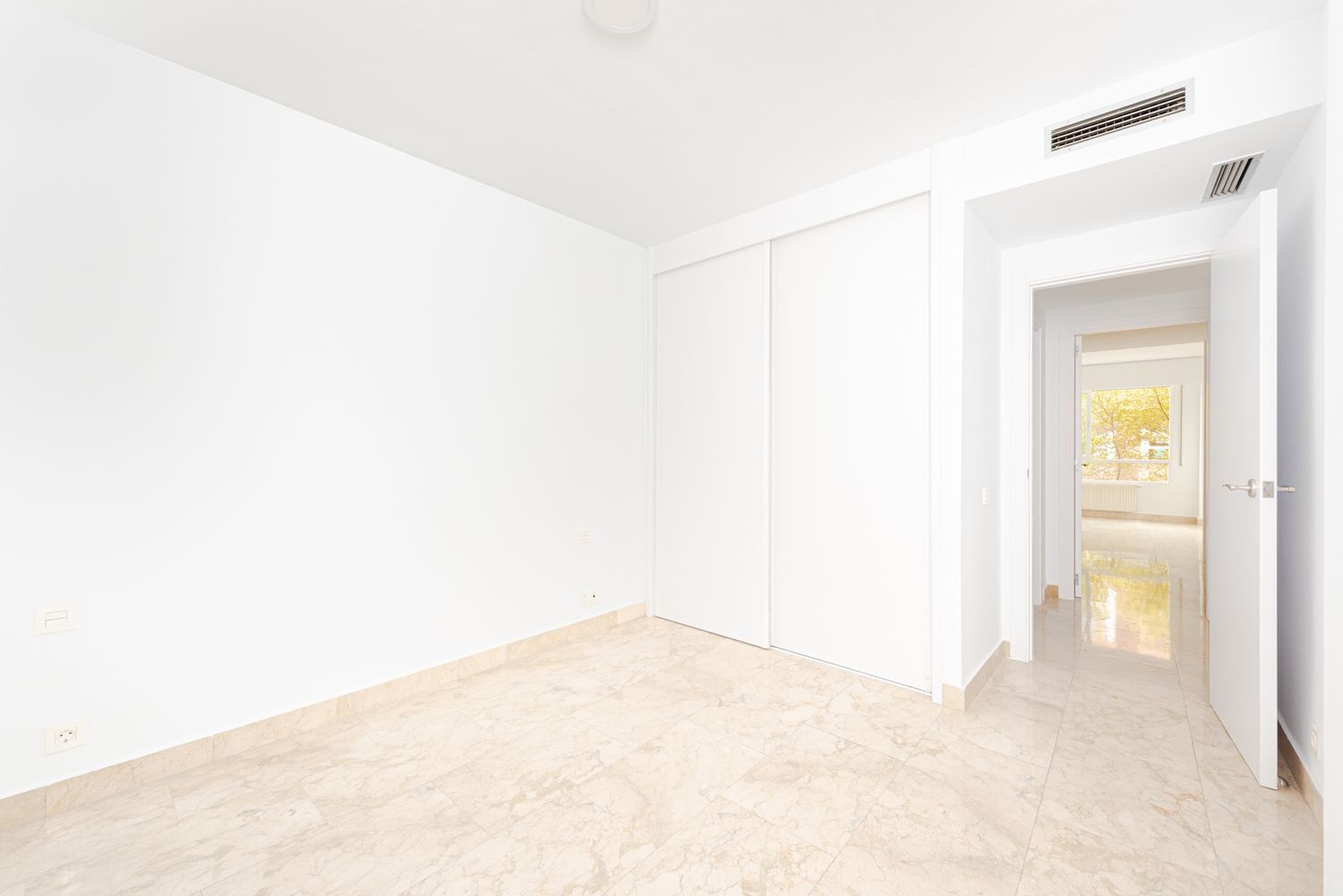 Piso en Barrio Conde Orgaz-Piovera - Foto 3