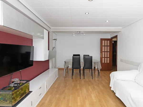 Piso en avenida de l'Equador, 60 - Foto 1