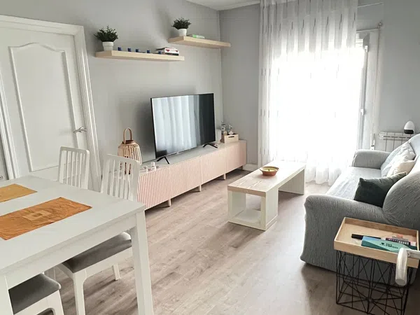 Piso en calle Uría, 17