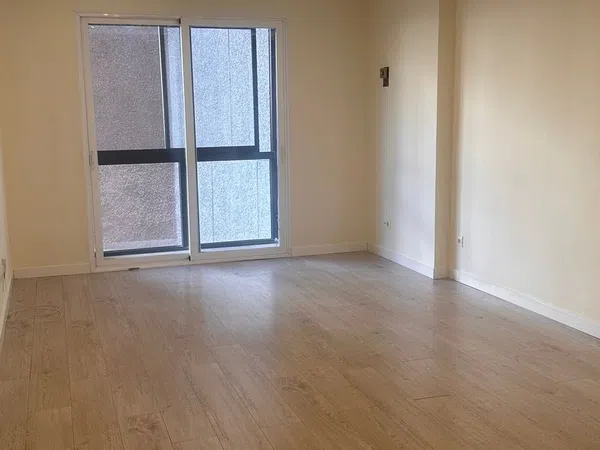 Piso en calle de Sor Ángela de la Cruz, 22